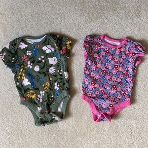 3/6 month old navy onesies